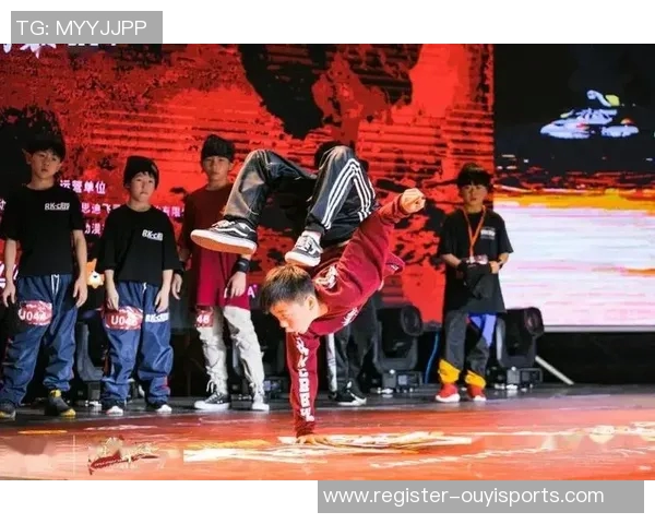 深圳街舞队转型之路的纪实记录与运动文化的融合探索