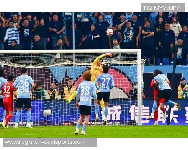 今年运动数据足球盛宴揭秘深入分析上海足球队的比赛策略与经验分享